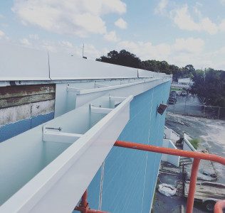 Best Commercial Gutters